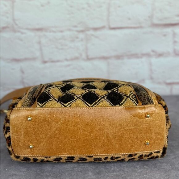 Clever Carriage Company Ponyhair Mixed Material Gorgeous Cheetah Print Hobo Bag - Picture 7 of 15